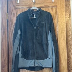 Patagonia Black and Gray Fleece Jacket